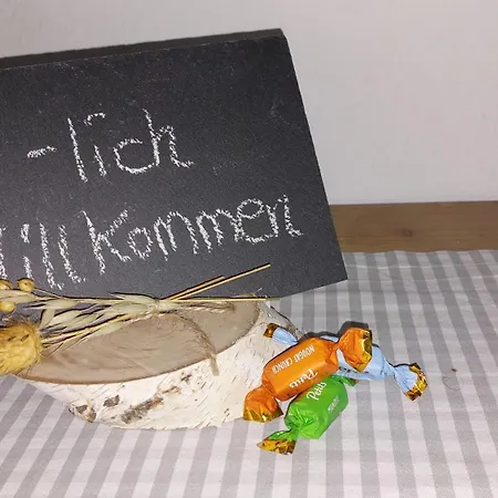 Gaestehaus Schoergenhofer Apartment Waging am See